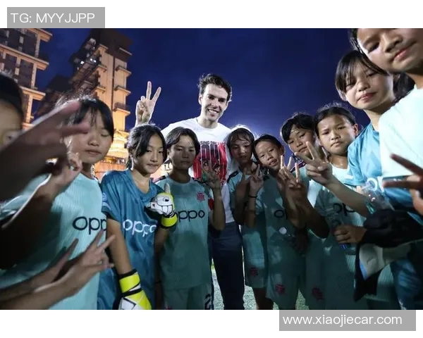 卡卡足球鞋的传奇故事与技术创新探秘之旅