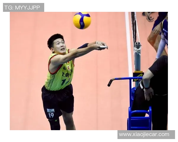 深入分析北京排球队的运营策略与发展模式探讨