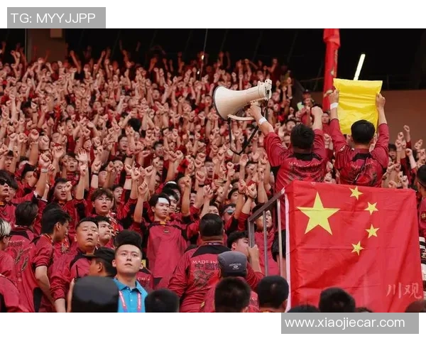 成都足球队配合引发热议球迷与专家各执己见探讨争议背后的真相 成都足球队配合引发热议球迷与专家各执己见探讨争议背后的真相